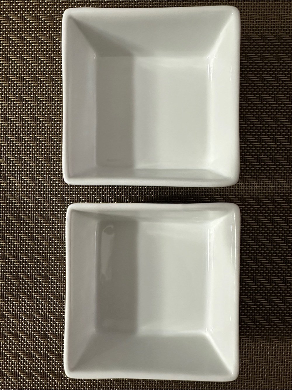 Contemporary White Square Ceramic Serving Bowls - Set of 2